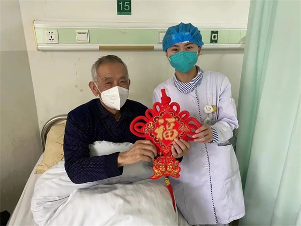 堅(jiān)守“醫(yī)”線的春節(jié)“不歸人”！ 通用醫(yī)療醫(yī)護(hù)人員堅(jiān)守崗位，保障春節(jié)(圖4)