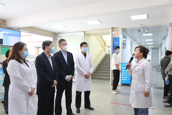 通用技術(shù)集團總經(jīng)理、黨組副書記陸益民到通用醫(yī)療西安醫(yī)院調(diào)研(圖3)